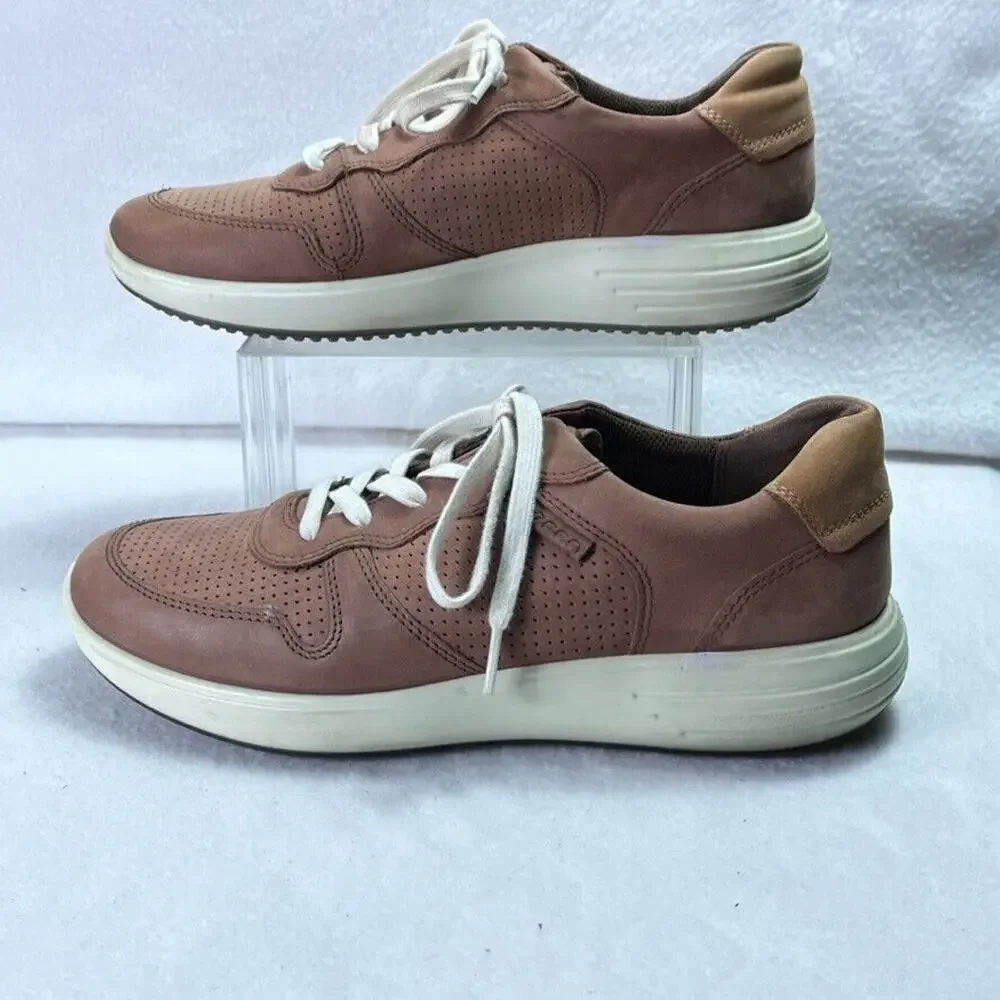 ECCO Sneakers Men's Size 8 Brown Nubuck Leather Breathable Perforated 7 Runner